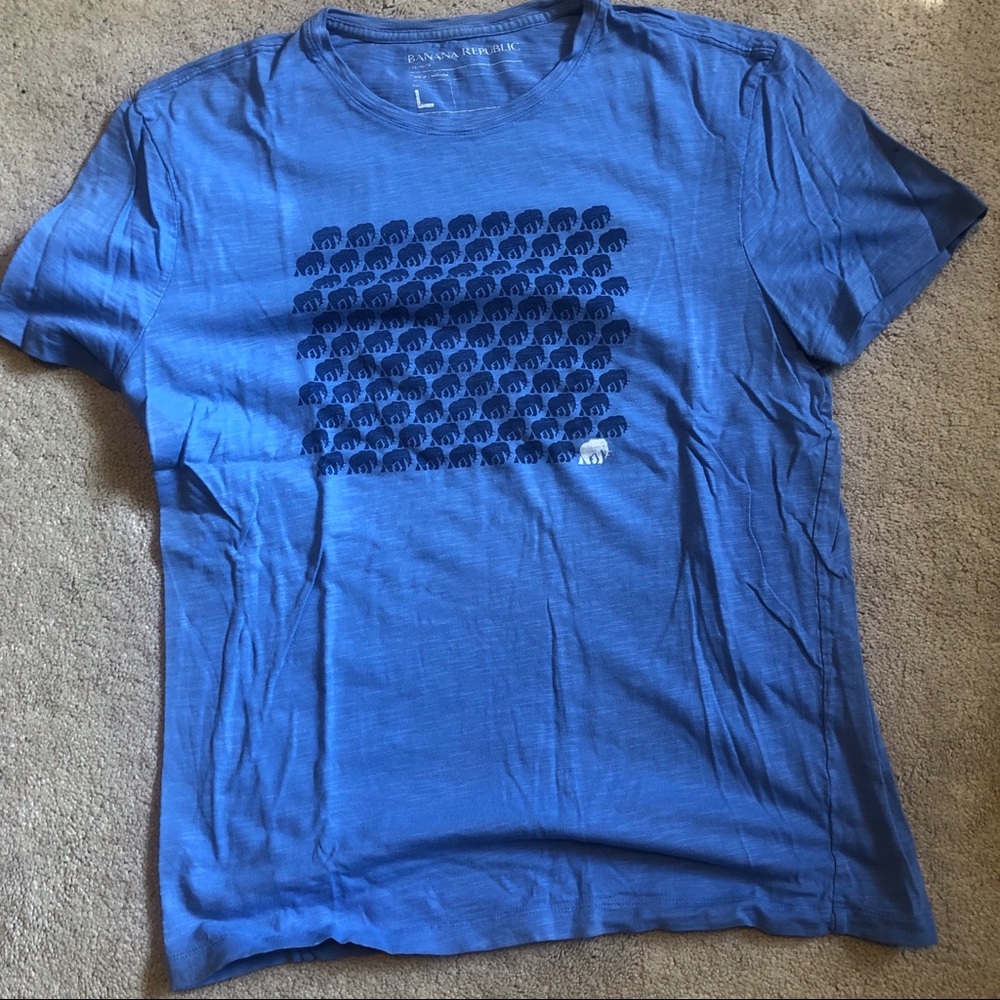 Banana Republic Elephant Shirt great condition